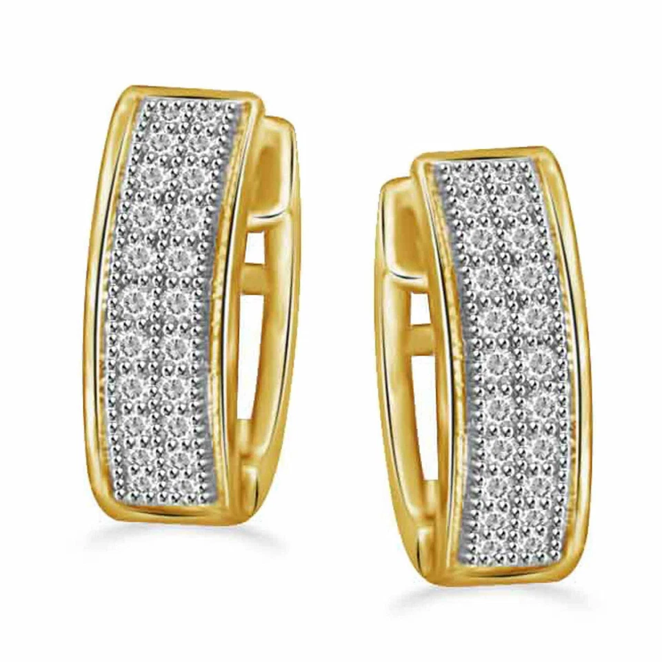 Pendientes huggies aros de diamantes de corte redondo pavé de oro amarillo para dama Foto 1 de 1