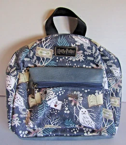 Mundo Mágico Harry Potter Hogwarts ICONOS Mini Mochila Floral Hedwig - Imagen 1 de 5
