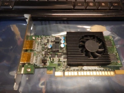 0T622V Nvidia GeForce GT730 2GB DDR3 2x Display Port PCIe Video Graphics Card - Image 1 of 4