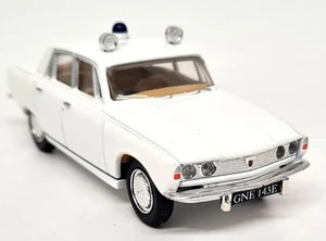 Vanguards 1/43 Rover 2000 Police White VA27001 Diecast Scale Model Car - Picture 1 of 5