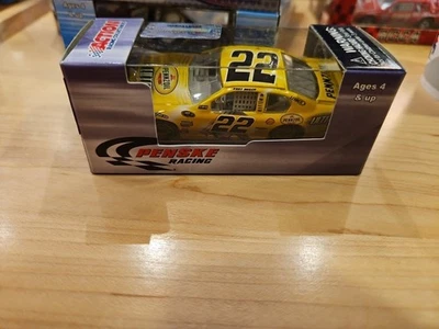 1/64 Action NASCAR Diecast 2011 Kurt Busch #22 Shell Ultra Dodge Charger RARO Foto 1 de 4