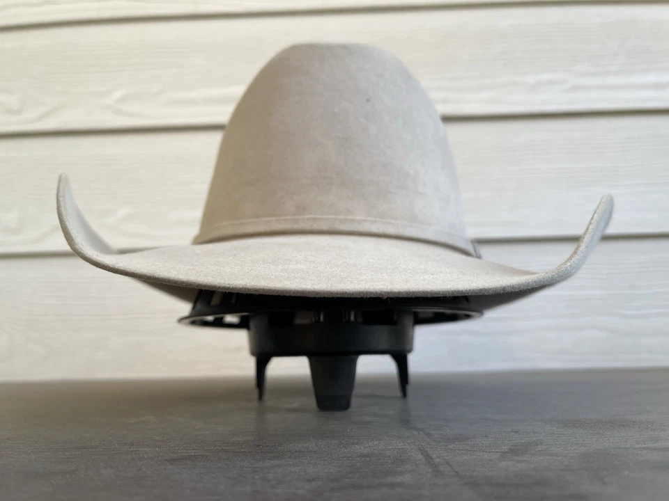 Chapéu de cowboy ocidental resistente 20X Catalena 7 Yellowstone rodeio rip Bullride US$ 629 - Imagem 1 de 4