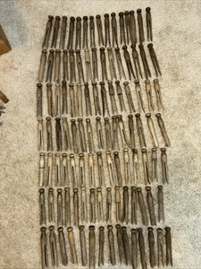 Vintage Runde Holz Wäscheklammern Verwittert Hängend Handwerk Dekor Posten 75 - Bild 1 von 3