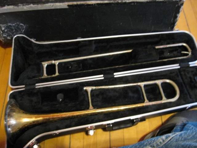 Olds Super vintage trombone, Very Good Slide, Great Tone - Image 1 of 4