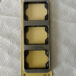 Busch Jaeger Alpha nea 1733-20 3-fach senkrecht Rahmen platin grau - Bild 1 von 2