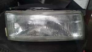 Nissan Maxima Right Head Light J30 05/1990-01/1995 - Picture 1 of 1