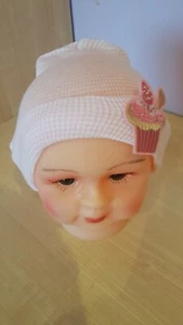 Pink striped cotton hat for baby in pink with embroidered little cup cake 0-3 m - Picture 1 of 5