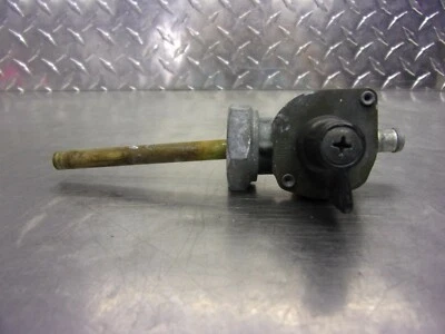 627 A HONDA SHADOW AERO 1100 C3 2001 OEM FUEL PETCOCK Foto 1 de 4