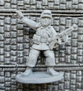 28mm WW2 US GI Ranger Airborne Army HQ Pathfinder Winter Bastogne Bulge (H) - Picture 1 of 2