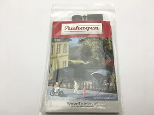 AUHAGEN 99030-2 H0 Kit di montaggio baracca per garage e porta biciclette - Imagen 1 de 3