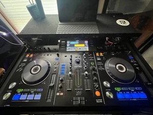 Pioneer XDJ-RX Professional Digital All In One DJ System - Used (9241741) - Picture 1 of 7