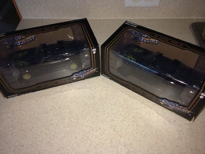 2 Smokey and the Bandit 1977 Pontiac Trans Am 1:24 Hollywood Die-Cast 1 Is Chase - Image 1 of 4