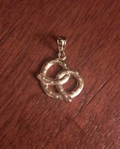 14K YELLOW GOLD PRETZEL CHARM PENDANT - 0.8 INCH - Picture 1 of 5