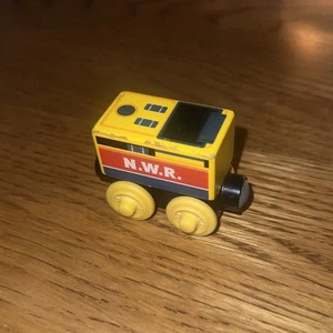 Rebecca’s Tender Car Thomas & Friends Ferrovia in legno - Calamita in legno 2012 - Foto 1 di 4