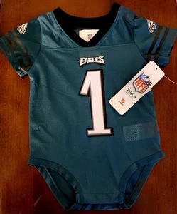Camiseta NFL Eagles One Piece Infant 3/6M Jalen Hurts #1 Nueva con Etiquetas - Imagen 1 de 4