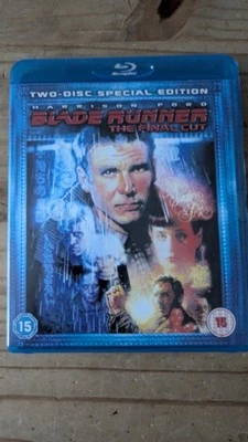 Blade Runner: The Final Cut Blu-ray & Blade Runner 2049 Blu-ray - Image 1 of 2