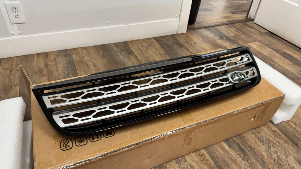 Rejilla Land Rover Discovery OEM 2017-2020 - Haz una oferta Foto 1 de 4