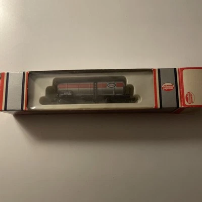Model Power No.98105 HO Scale Exxon Chemical Tank w/Knuckle Couplers MIB - Image 1 of 4