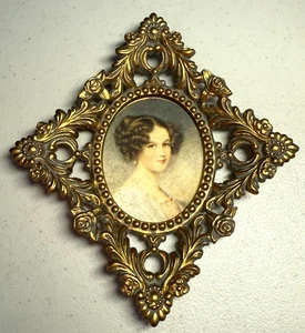 Vintage 1970"s Mini Gold Frame Portrait A Cameo Creation - 5 3/4x5 - Picture 1 of 6