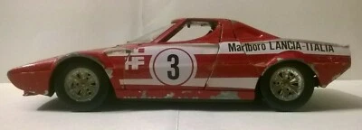 Burago Lancia Stratos rally Marlboro scala 1:24 - del 1980  - Immagine 1 di 4