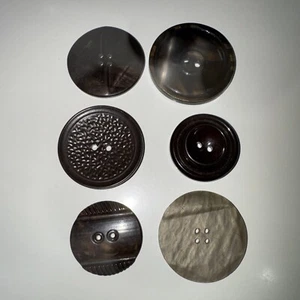 Mixed lot brown Vintage Plastic Buttons c. 40s/60s, largest 3.5cm D VGC - Picture 1 of 7