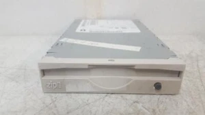Iomega Z100ATAPI 04001600 Apple Zip 100 IDE Internal Zip Drive White Bezel - Picture 1 of 5