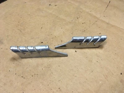 Buick Roadmaster 1956 guardabarros delantero molduras, molduras, 1169863 y 1169862 Foto 1 de 4