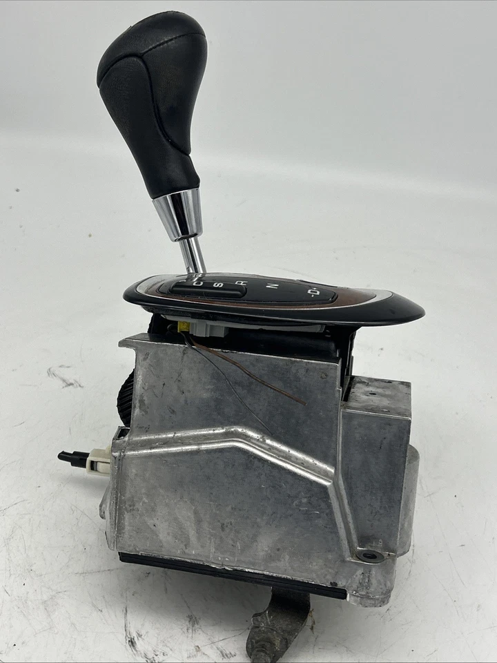 Mercedes W220 2000-2006 Gear Shifter Selector OEM 2202672524 S430 S500 CL500 - Image 1 of 4