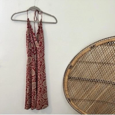 Vestido Y2K Sello Húmedo Rojo Y Beige Floral Halter Con Cordones Espalda Corbata  Foto 1 de 4