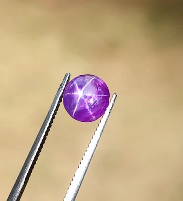 Zafiro Étoilé Rosa Violeta 1.25Ct | 6 Rayones | Ceylan Naturel Non Traité Foto 1 de 4