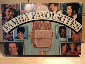 Family Favourites, 4 Musikkassetten - Bild 1 von 4