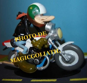 Joe Bar Team moto SUZUKI 250 T2 coursifiée figurine BD - Picture 1 of 1