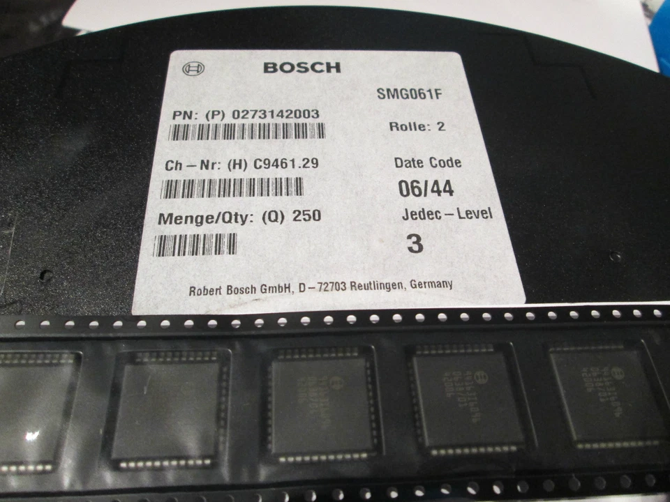 SMG061F, Bosch, 0273142003, rotation rate sensor, 5V,-40 - 105°, PLCC44, digital output - Image 1 of 1