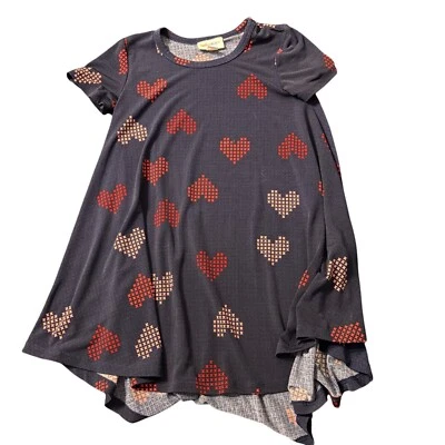 Vestido Lularoe Sarah Niñas 4T Alto Bajo Columpio Rojo y Beige Estampado Corazón Foto 1 de 3