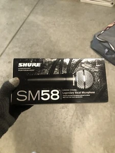 Shure SM58-S Dynamic Cable Professional Microphone (COMPLETE IN BOX). - Zdjęcie 1 z 2
