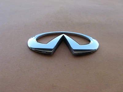 2009-2017 INFINITI FX35 FX37 FX50 QX70 REAR LID CHROME EMBLEM LOGO BADGE A43921 - Image 1 of 4