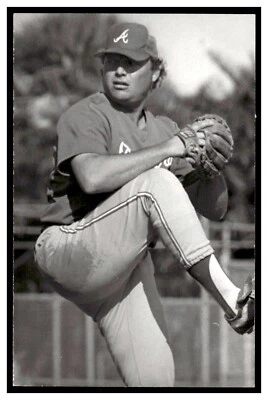 Postal de béisbol vintage de Terry Forster (1986) Atlanta Braves Rd7 Foto 1 de 2