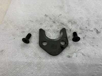 Triumph TR7 1980 distribuidor de motor bomba de combustible bomba de aceite eje principal placa de bloqueo Foto 1 de 3