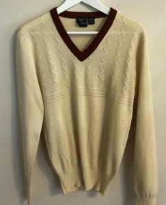 mens vtg 1970s Cream Pullover Sweater XL 100% acrylic V-neck Long Slv Landmark - Picture 1 of 18