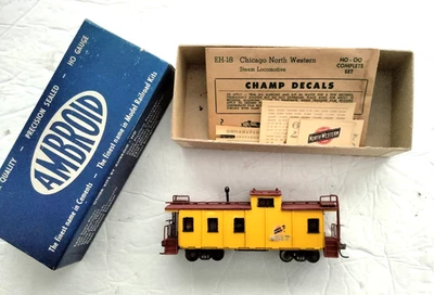 HO--Ambroidl kit Chicago & Northwestern caboose--Kadees, Steel wheels - Image 1 of 4