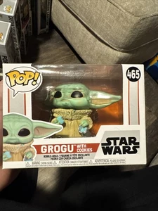 Funko Pop! Figurina in vinile Star Wars The Mandalorian 465 Grogu con biscotti 2020 - Foto 1 di 7