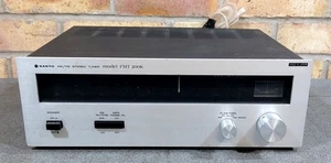 Sanyo FMT 200K AM / FM Stereo Tuner - Picture 1 of 8