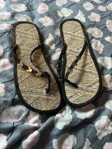 Disney flip flops size 7 - Foto 1 di 2