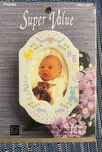 Neu* Kreuzstich Set, Babygestell. Designs für die Nadel #2031 ABC - Bild 1 von 2