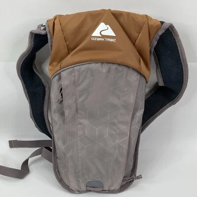 New Ozark Trail Hydration Pack Backpack With 2L Bladder HP275-2L Hiking Trail - Image 1 of 4