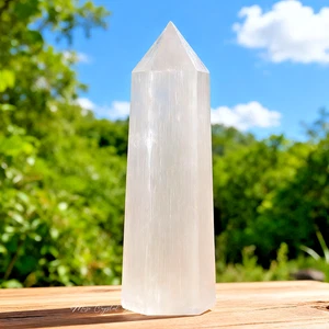 Piedra de Selenita Natural, Punta de Torre Varita de Cristal Curativo Obelisco Decoración del Hogar Regalo - Imagen 1 de 4