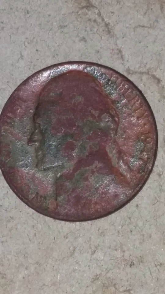 1947 Jefferson Nickel no mint mark, Struck on Split Planchet error coin - Image 1 of 4