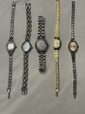 Lot of 5 Vintage Ladies Watches.  Only New Battery Needed - Image 1 of 4