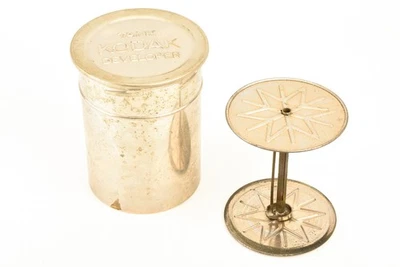 Tanque de desarrollo de película Kodak con inserto de soporte de película por favor lea antiguo V29 Foto 1 de 4