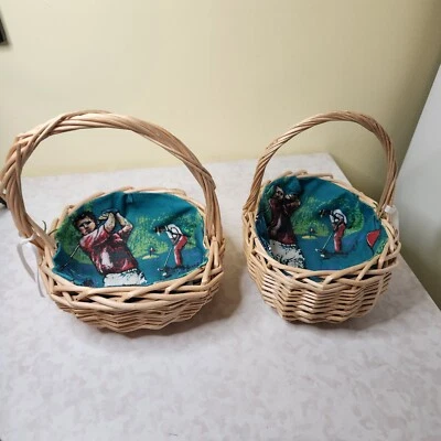 2 Wicker baskets lined with green Golf Fabric. Approx 8"x9" Decor k4 - Image 1 of 4